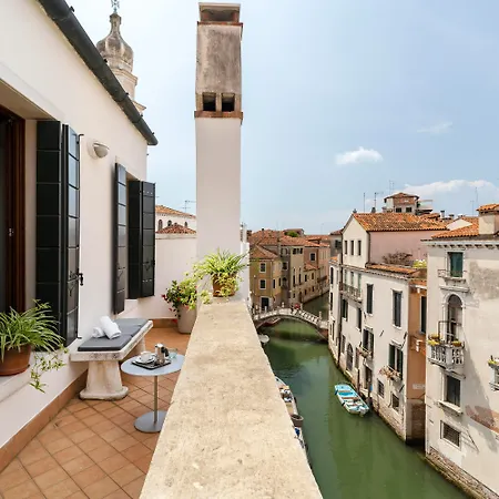 Palazzo Schiavoni Residenza D'epoca