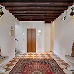 Palazzo Schiavoni Residenza D'epoca & Suite-apartments