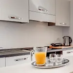 Palazzo Schiavoni Residenza D'epoca & Suite-apartments Pensión 4*
