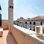 Palazzo Schiavoni Residenza D'epoca & Suite-apartments 4*