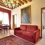 Palazzo Schiavoni Residenza D'epoca & Suite-apartments Pensión Venecia