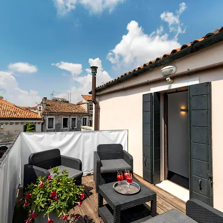 Palazzo Schiavoni Residenza D'epoca & Suite-apartments Pensión