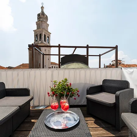 Palazzo Schiavoni Residenza D'epoca & Suite-apartments Guest house 3*