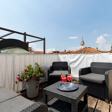 Palazzo Schiavoni Residenza D'epoca & Suite-apartments Pensión 4*