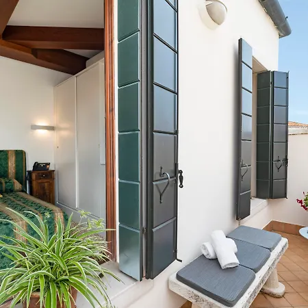 Guest house Palazzo Schiavoni Residenza D'epoca & Suite-apartments