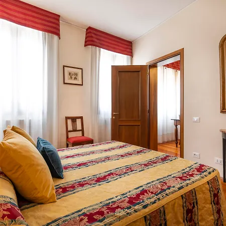 Palazzo Schiavoni Residenza D'epoca & Suite-apartments Venice