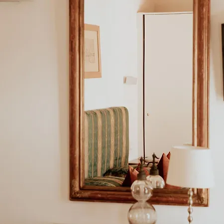 Palazzo Schiavoni Residenza D'epoca & Suite-apartments 4*