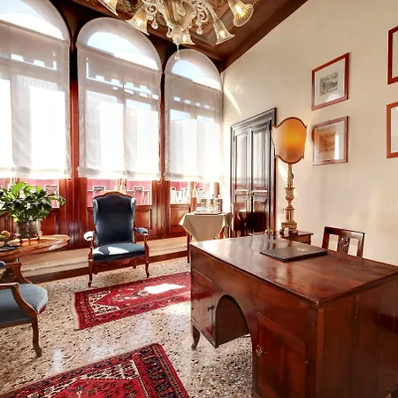 Palazzo Schiavoni Residenza D'epoca & Suite-apartments Pensión
