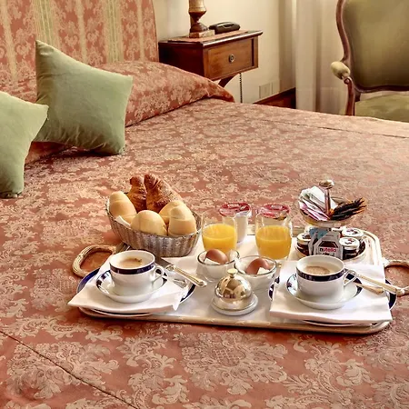 Palazzo Schiavoni Residenza D'epoca & Suite-apartments