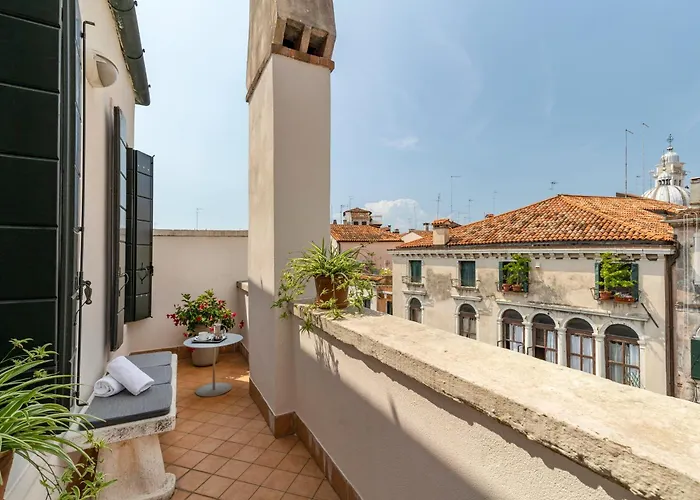 Palazzo Schiavoni Residenza D'epoca & Suite-apartments Casa de hóspedes